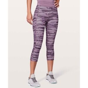 Lululemon Speed Up Crop‎ 21"
Shadowed Smoked Mullberry Size 10